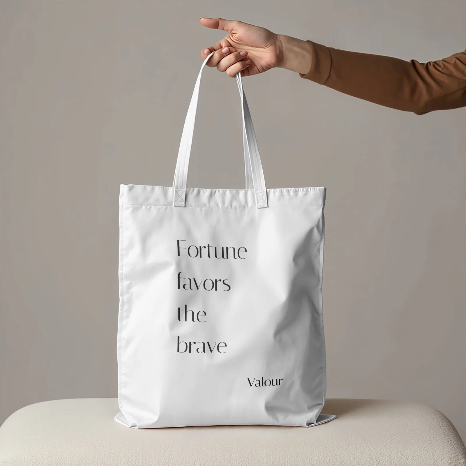 Tote bag com a frase Fortune favors the brave